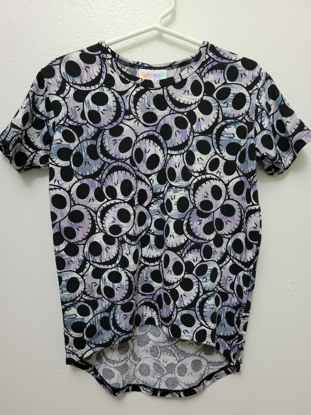 Girls LuLaRoe Jack Skellington Gracie Top Sz 4 EUC Halloween